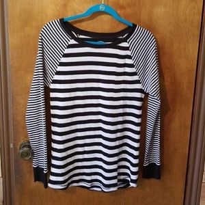 Old Navy black/white thermal size L